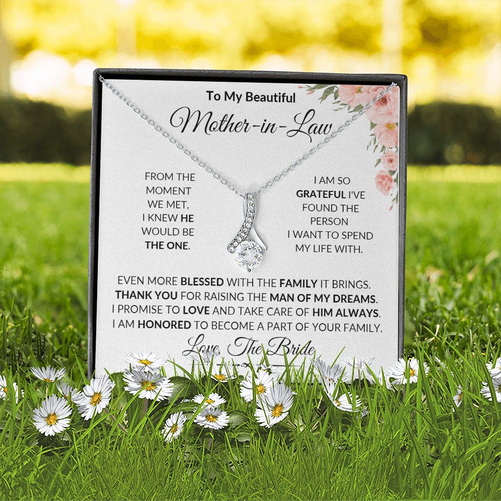 To Mother-in-Law Alluring Beauty Necklace